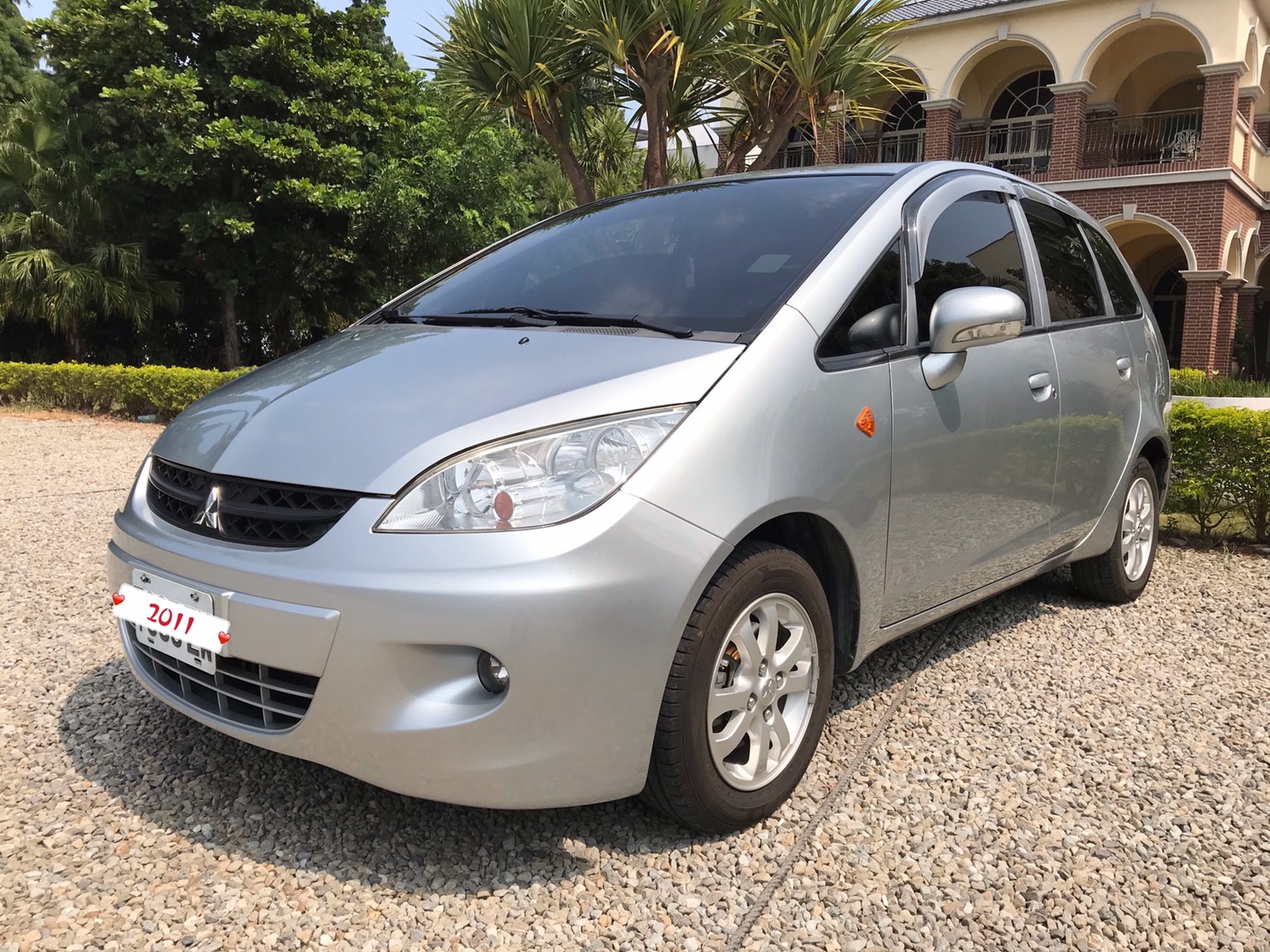 2011 Mitsubishi 三菱 Colt plus