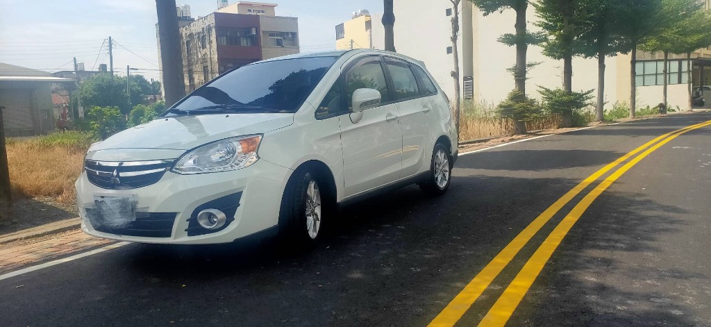 2014 Mitsubishi 三菱 Colt plus