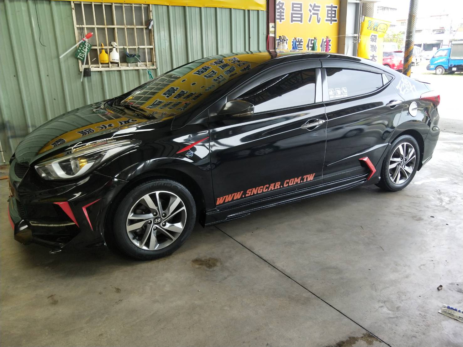2013 Hyundai 現代 Elantra