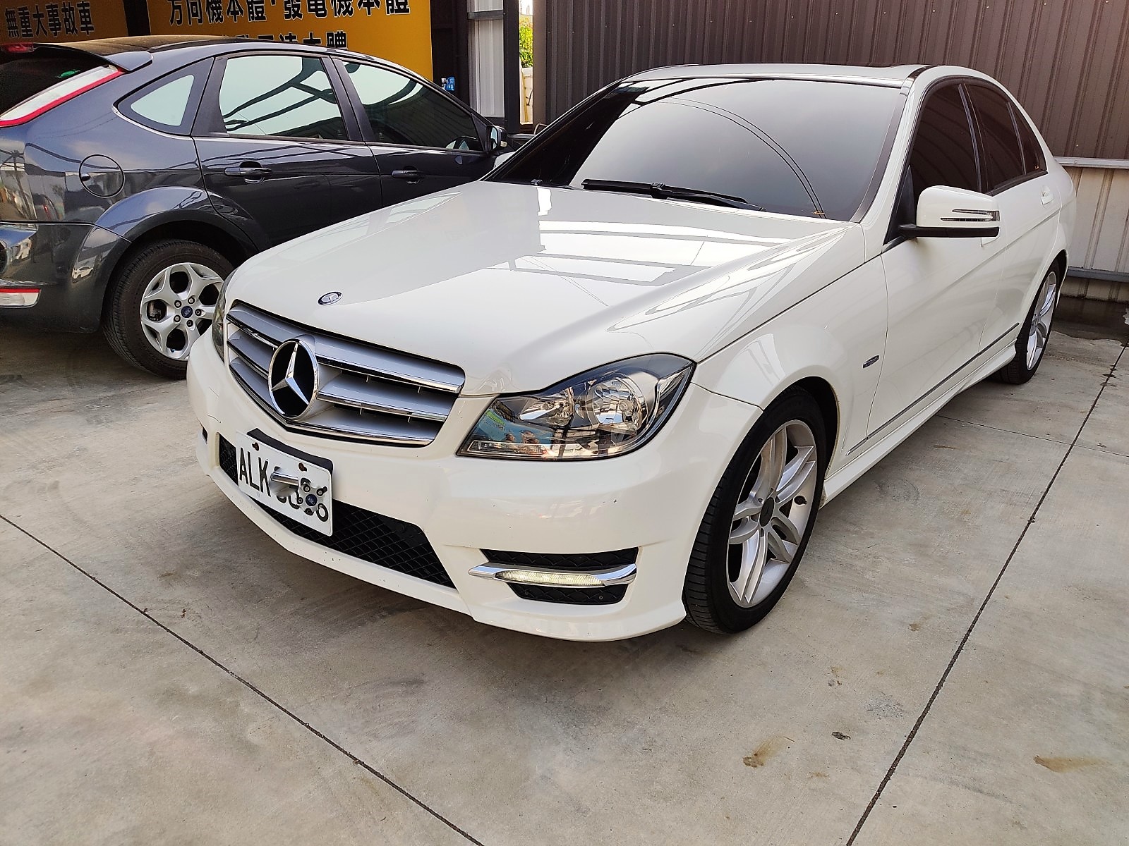 2011 M-Benz 賓士 C-class