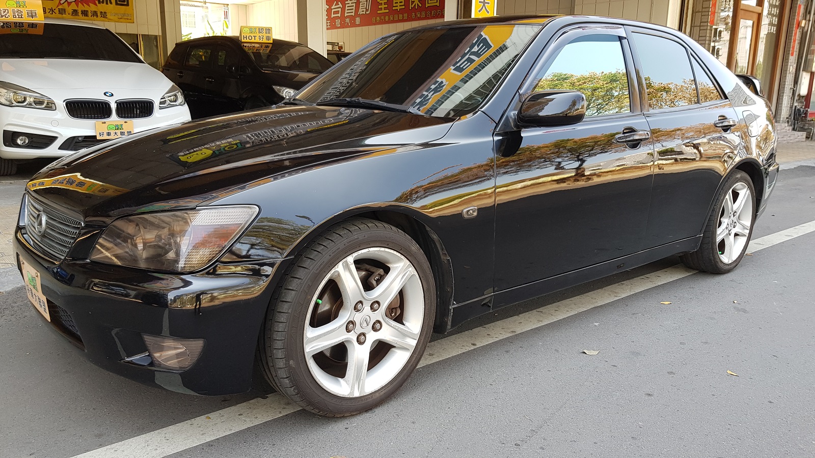 2000 Lexus Is
