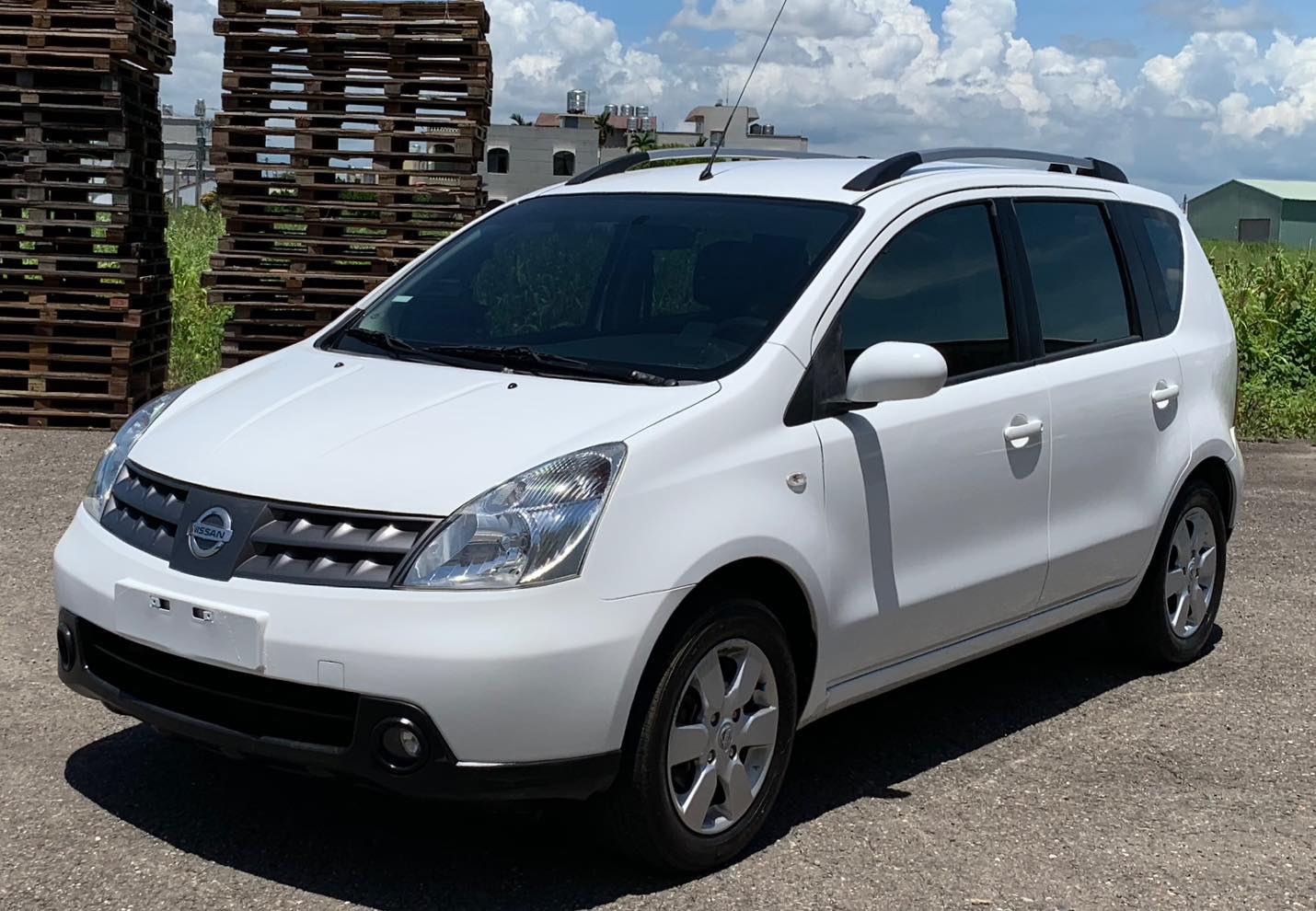 2012 Nissan Livina