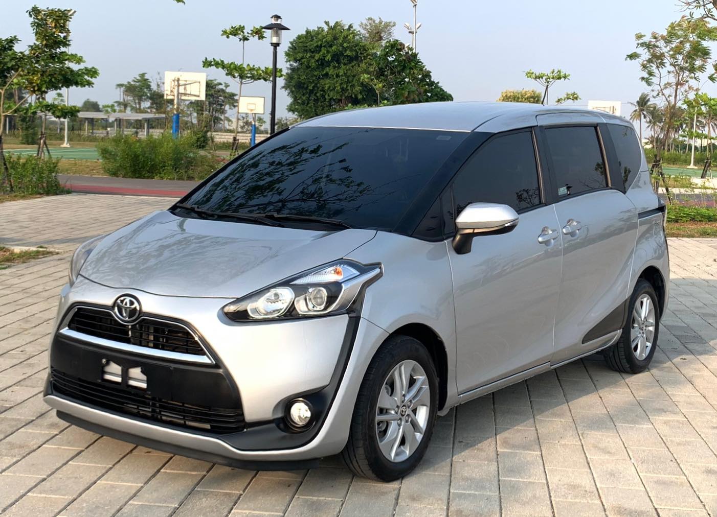 2017 Toyota 豐田 Sienta