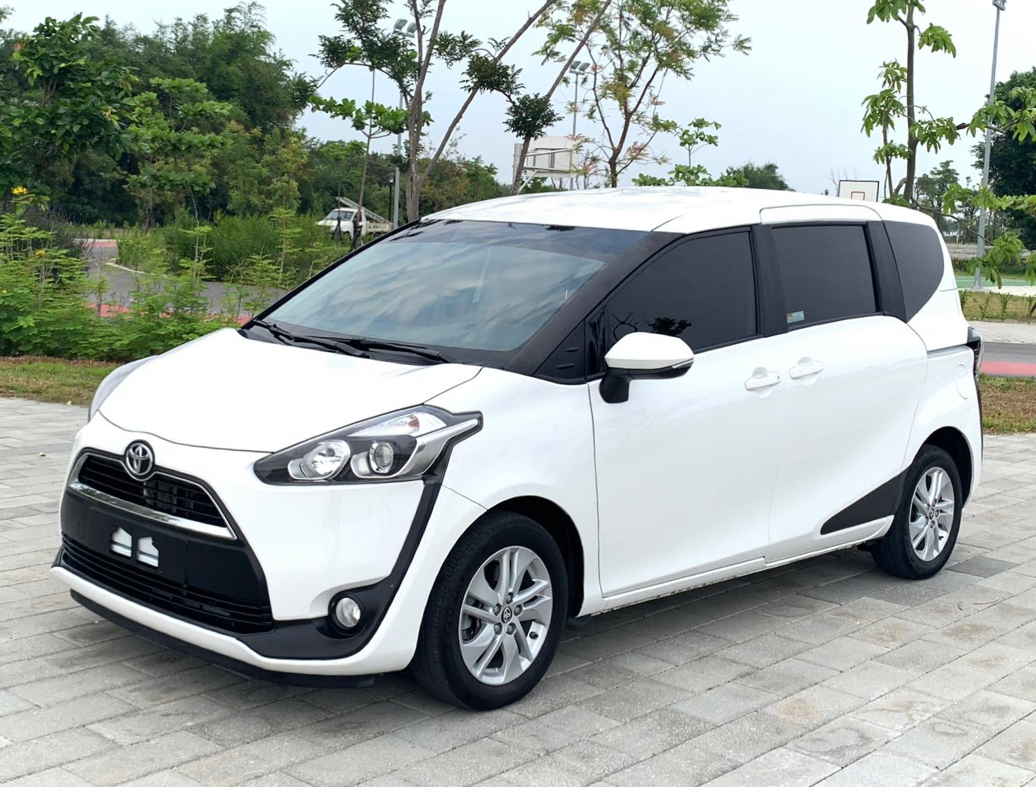2017 Toyota 豐田 Sienta