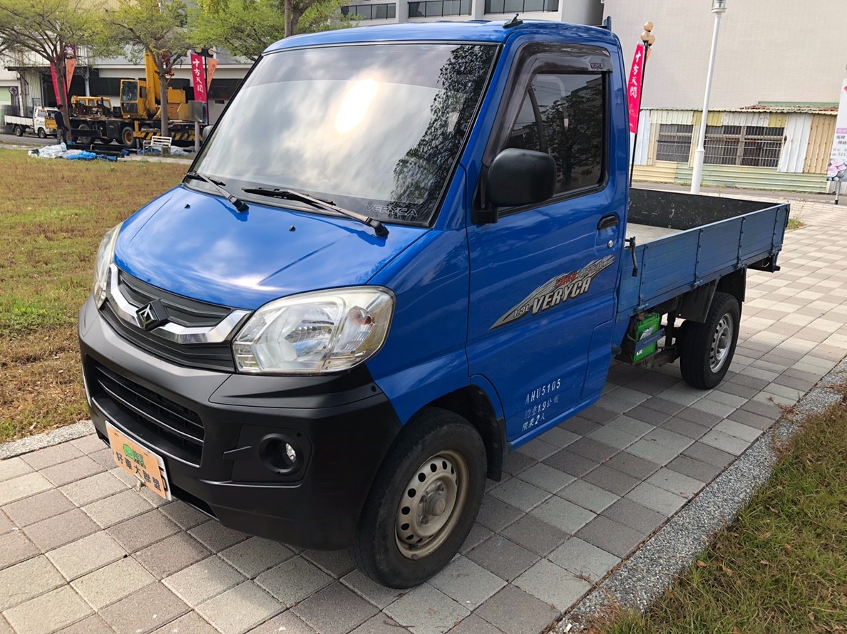2014 Mitsubishi 商用車