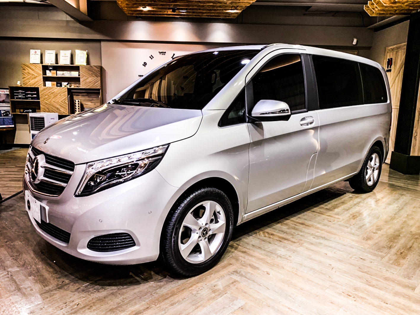 2018 M-benz V-class