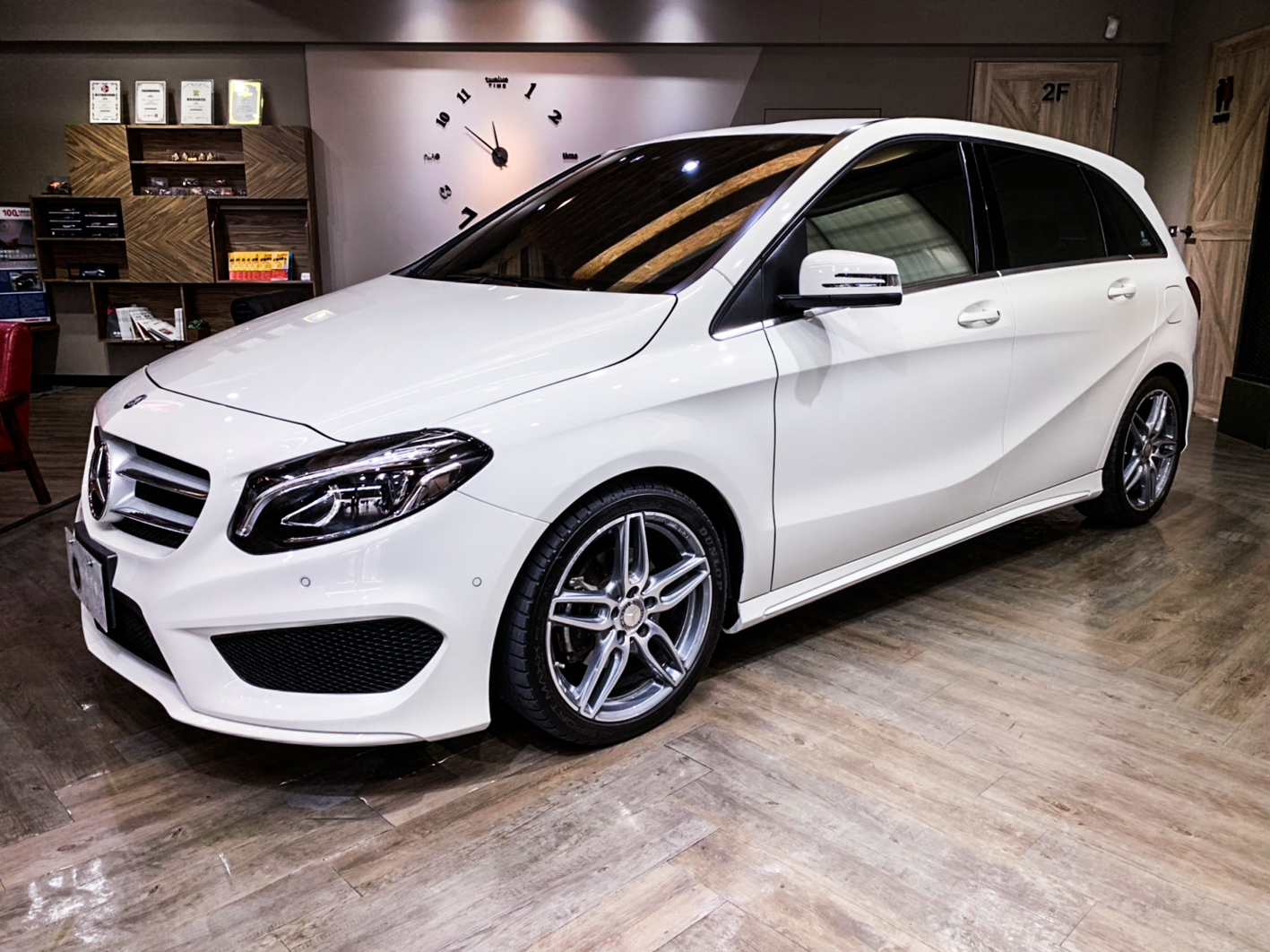 2017 M-Benz 賓士 B-class