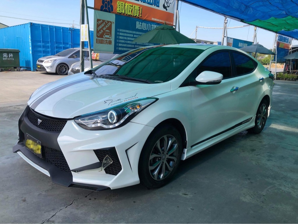 2014 Hyundai 現代 Elantra