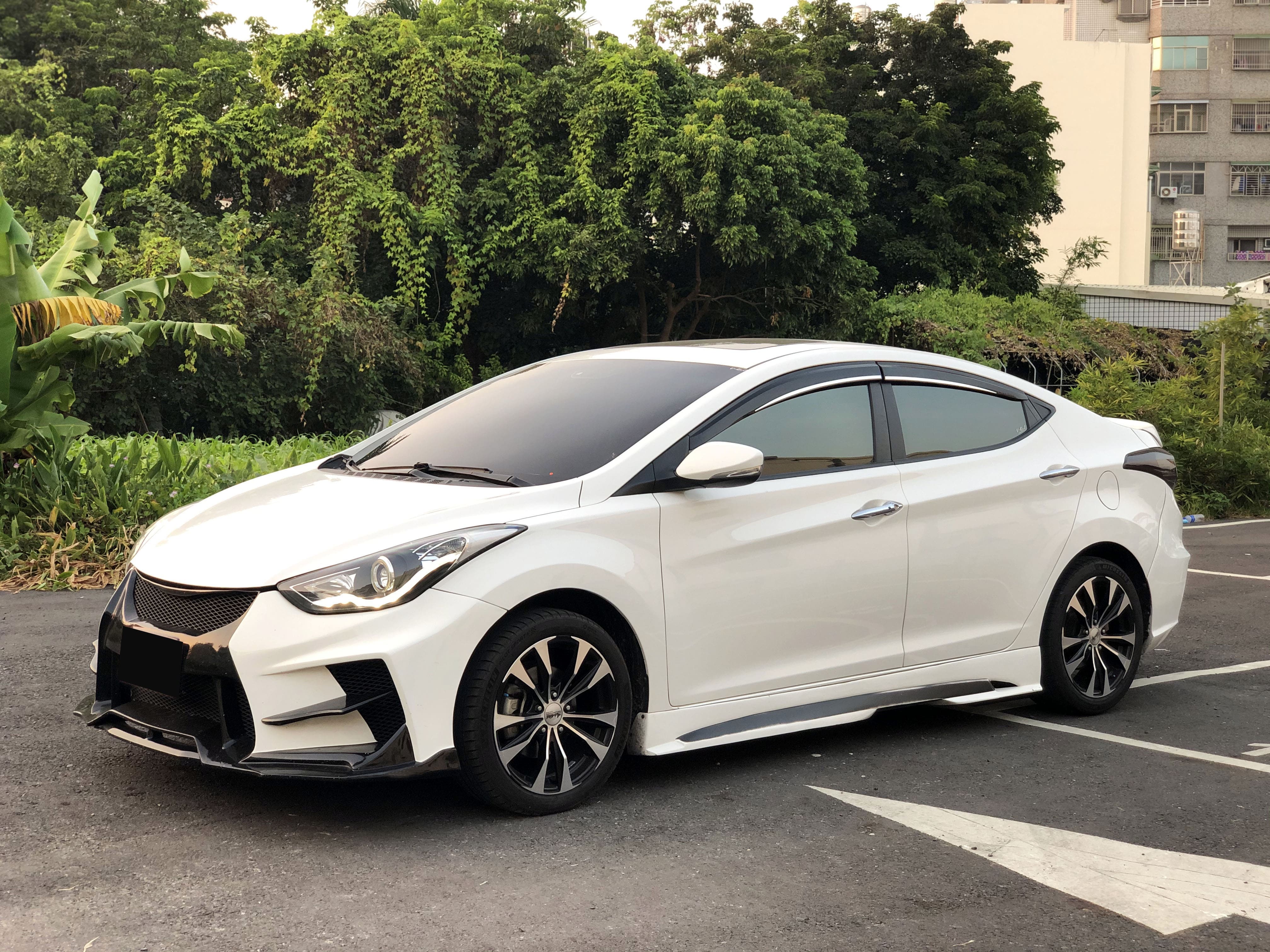 2013 Hyundai 現代 Elantra
