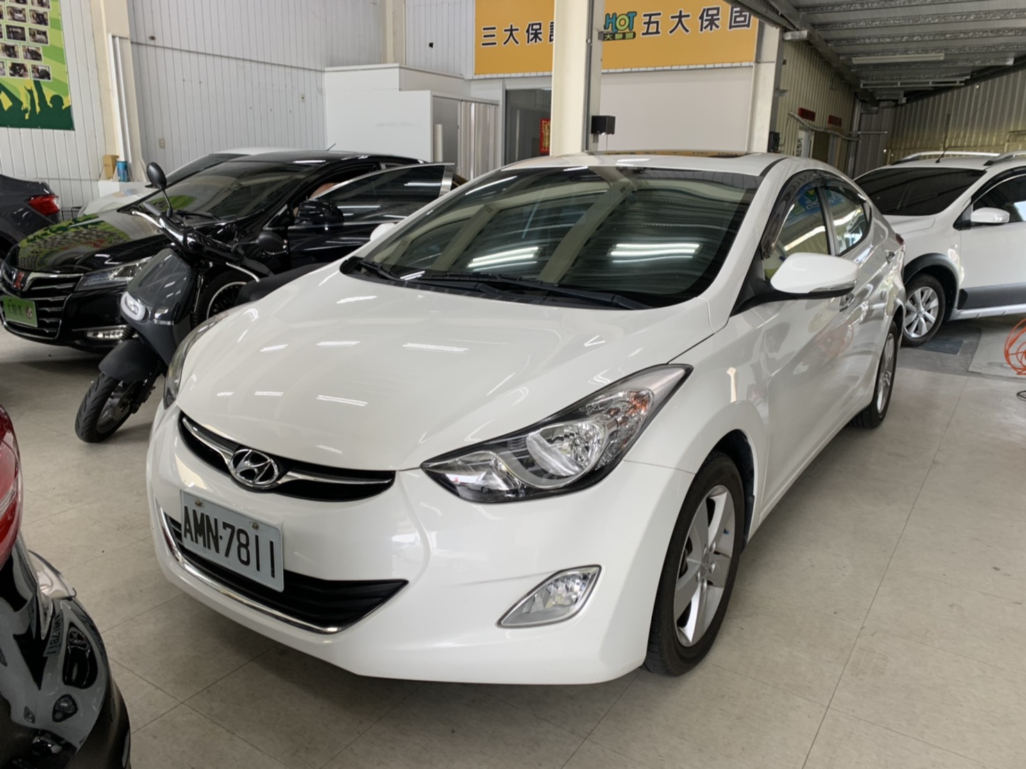 2013 Hyundai 現代 Elantra