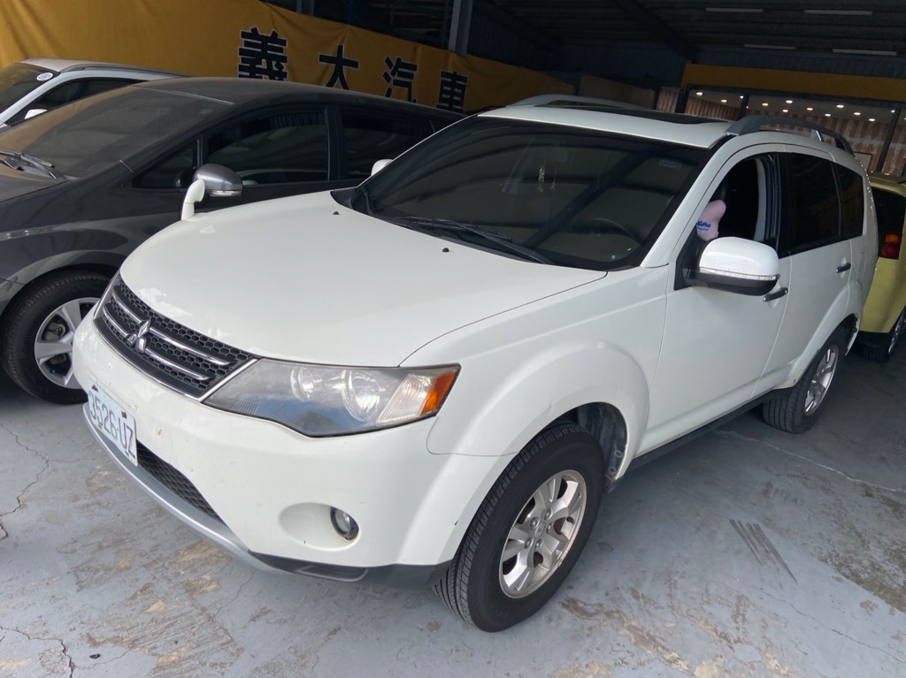 2009 Mitsubishi 三菱 Outlander
