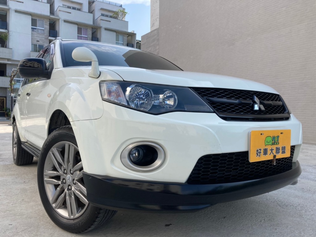 18 Mitsubishi Outlander 旗艦型七人座 中古車 Yahoo奇摩汽車機車