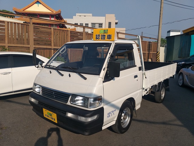 2009 Mitsubishi 三菱 商用車