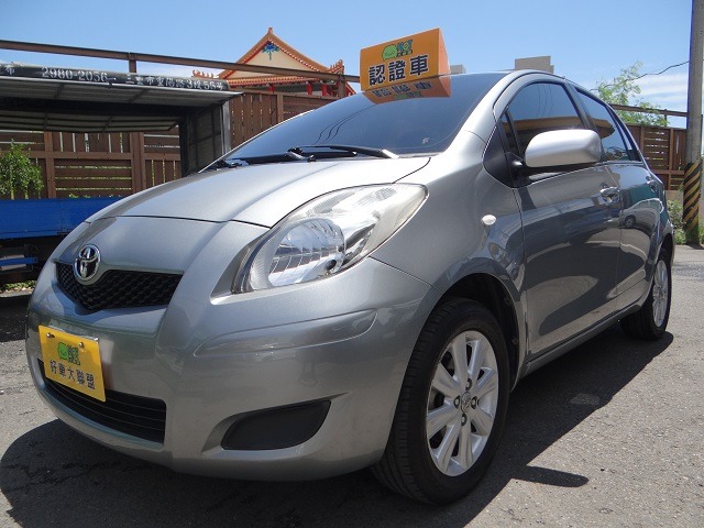 2013 Toyota 豐田 Yaris