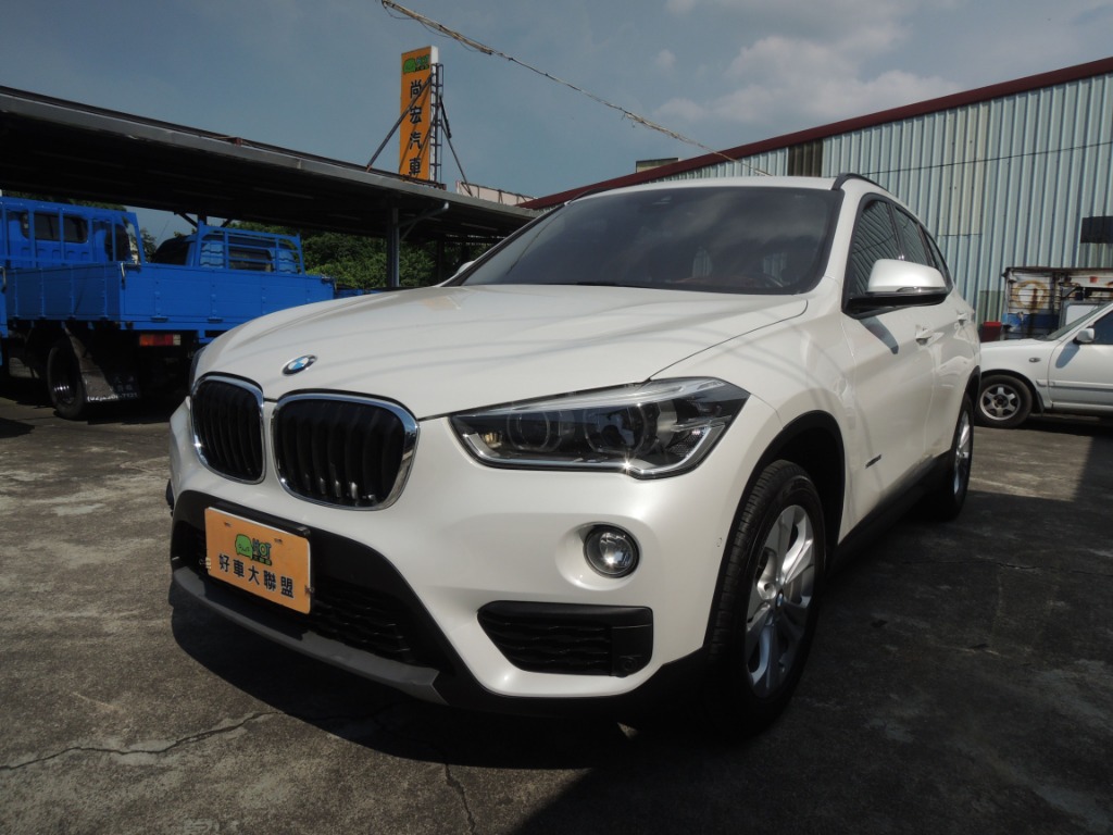 Hot大聯盟 Bmw X1 Bmw休旅車中大小剛好油耗表現優秀的x1白色精品等級亮眼登場