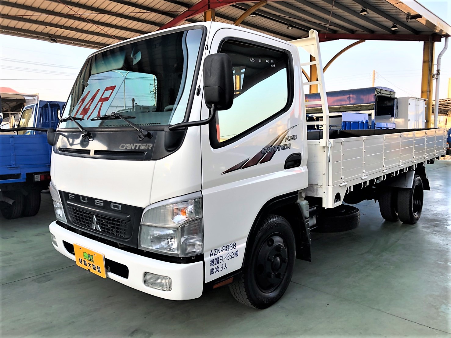 2011 Mitsubishi 商用車