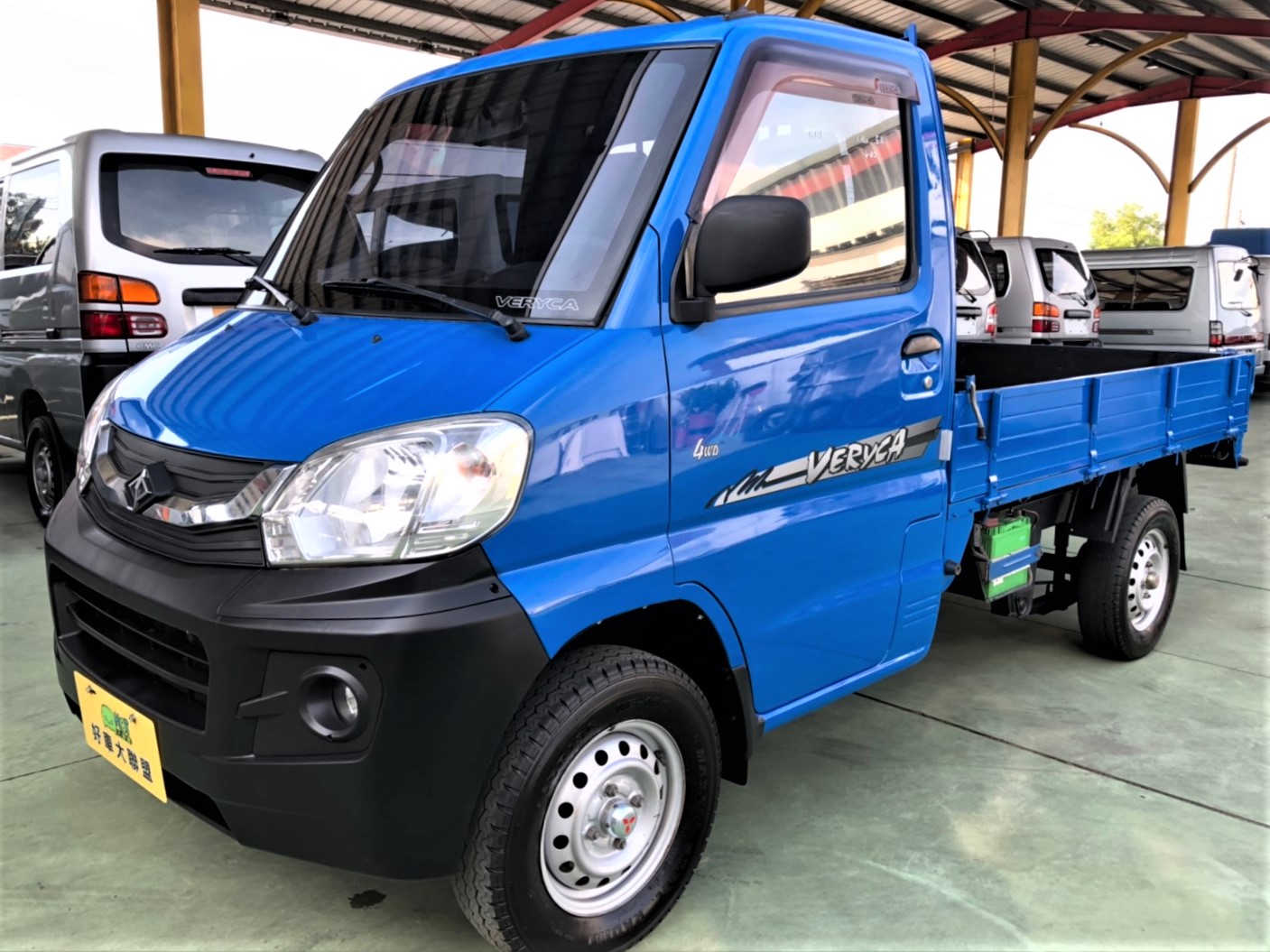 2014 Mitsubishi 三菱 商用車