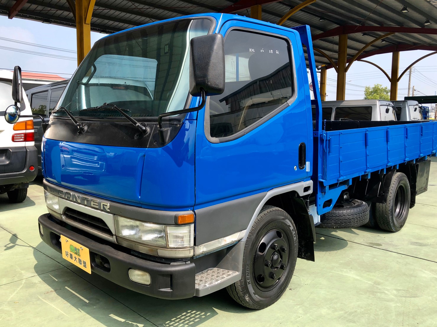 2006 Mitsubishi 三菱 商用車