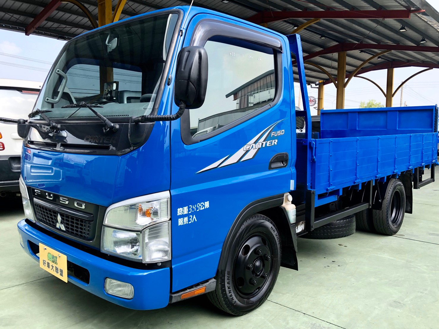 2011 Mitsubishi 三菱 商用車