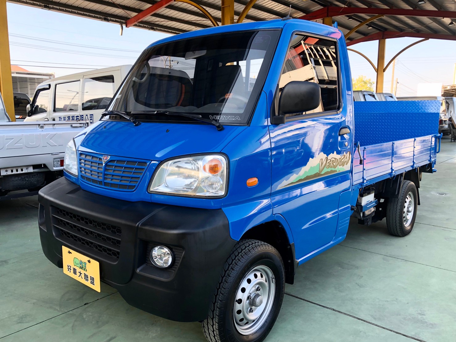 2011 Mitsubishi 三菱 商用車