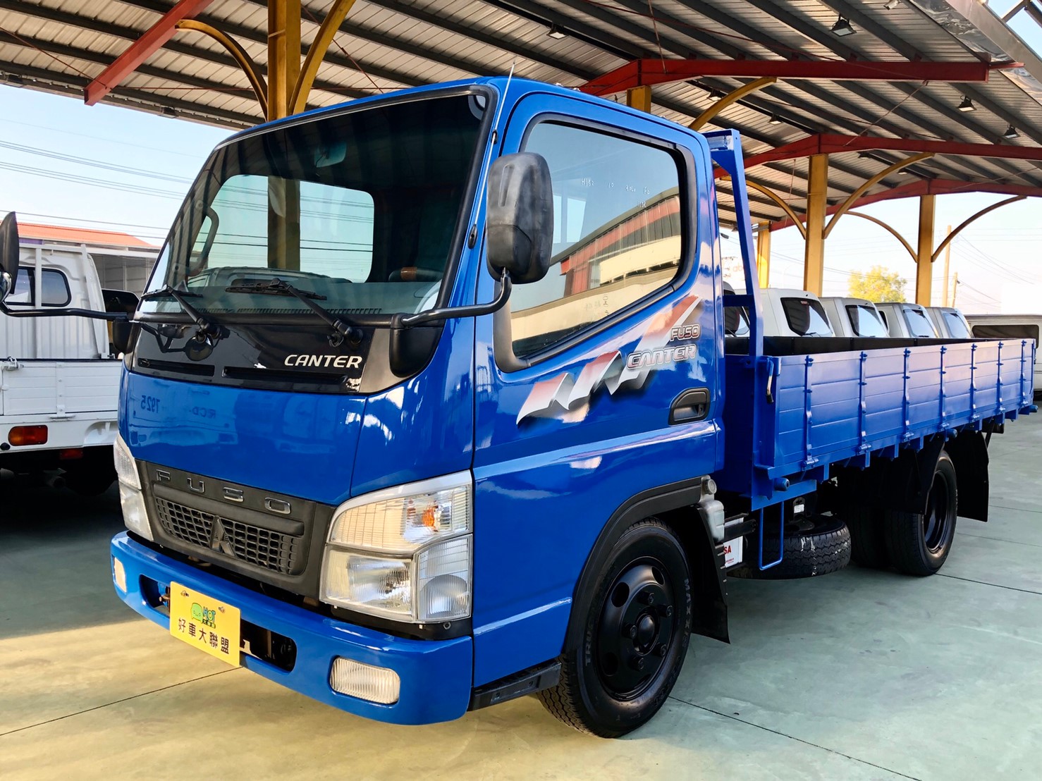 2010 Mitsubishi 三菱 商用車