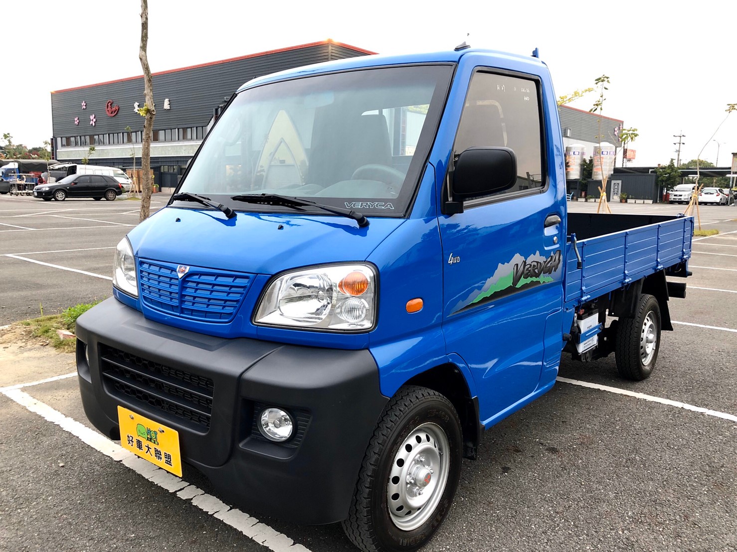 2011 Mitsubishi 三菱 商用車