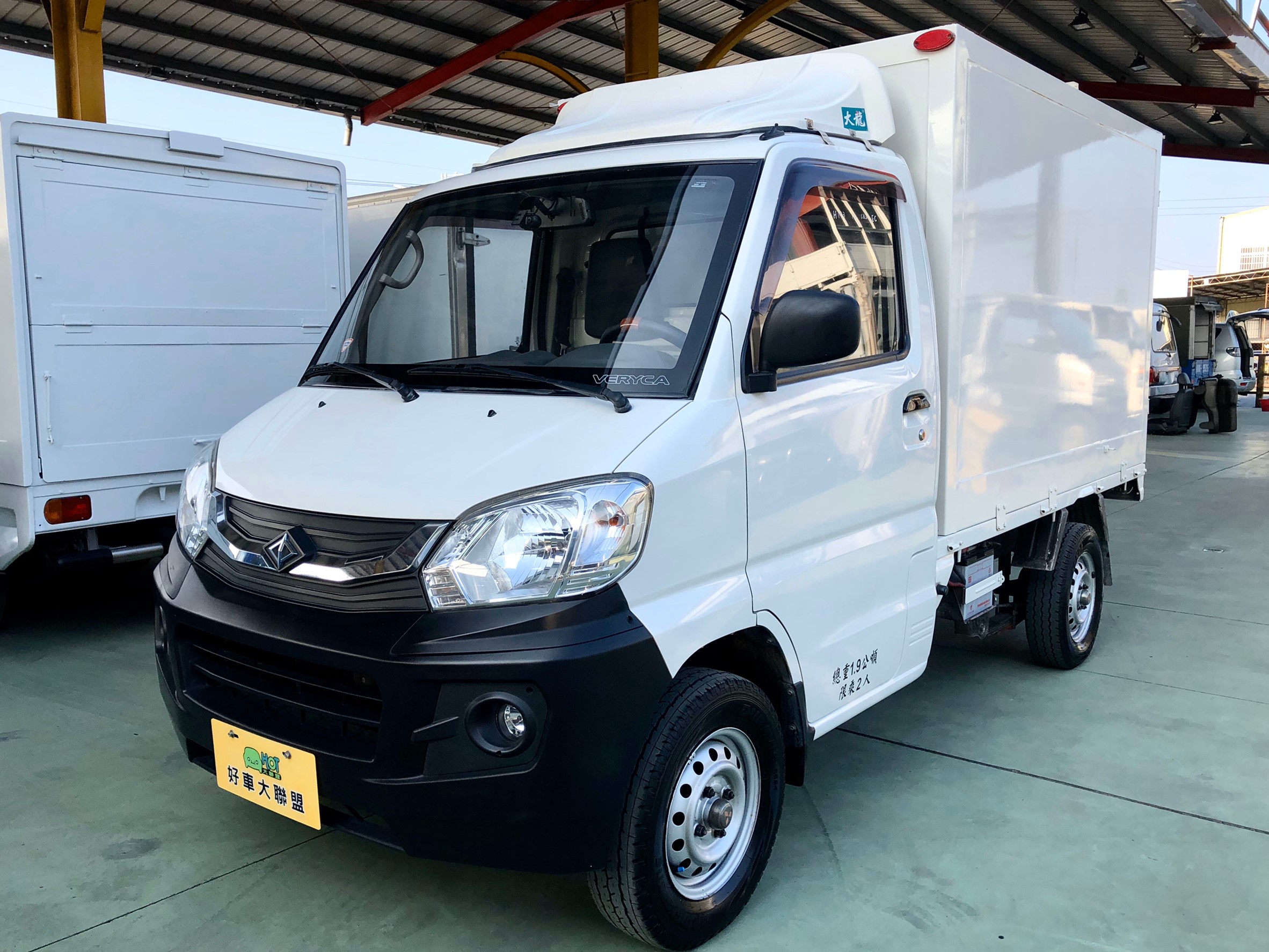 2014 Mitsubishi 三菱 商用車