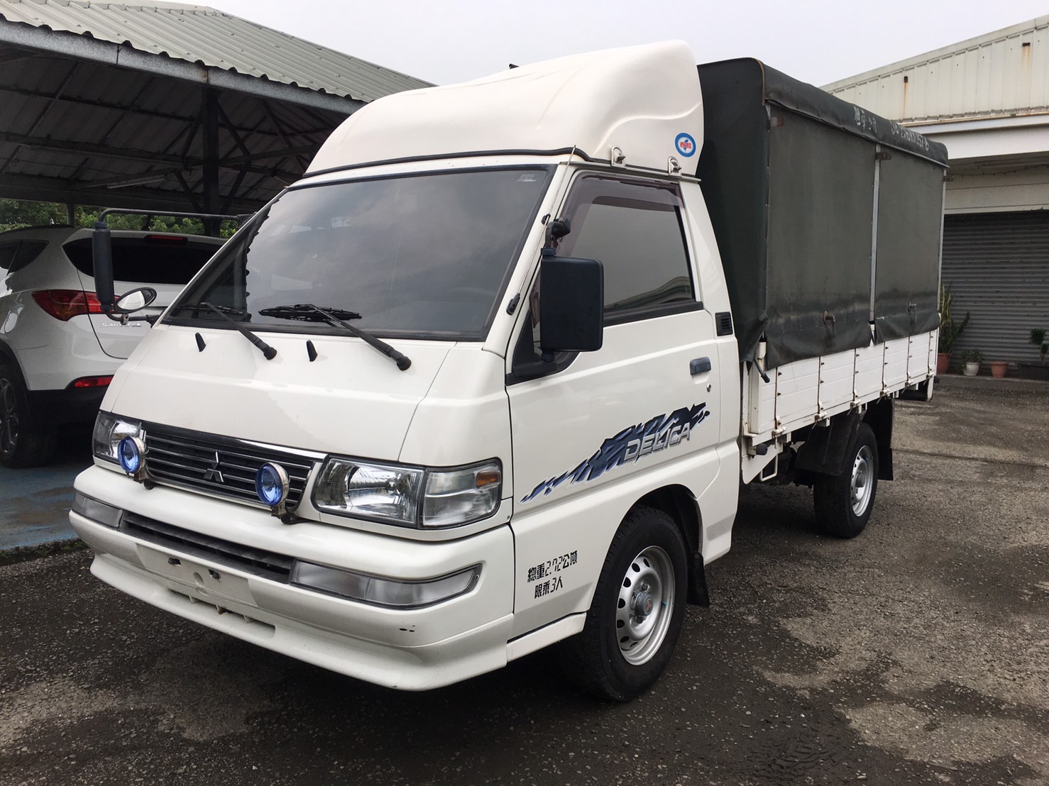 2012 Mitsubishi 三菱 商用車