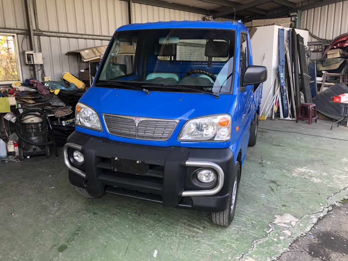 2006 Mitsubishi 三菱 商用車