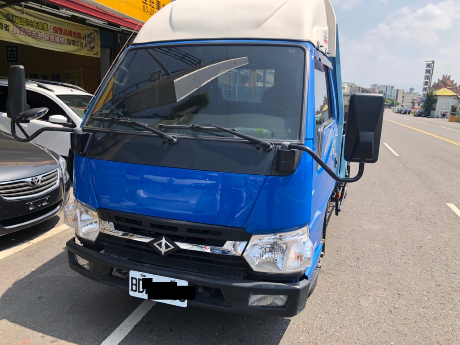 2014 Mitsubishi 三菱 商用車