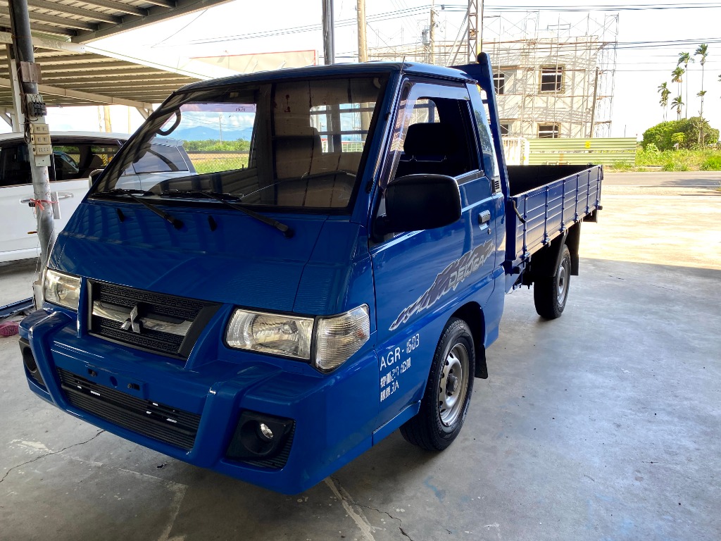 2014 Mitsubishi 三菱 商用車