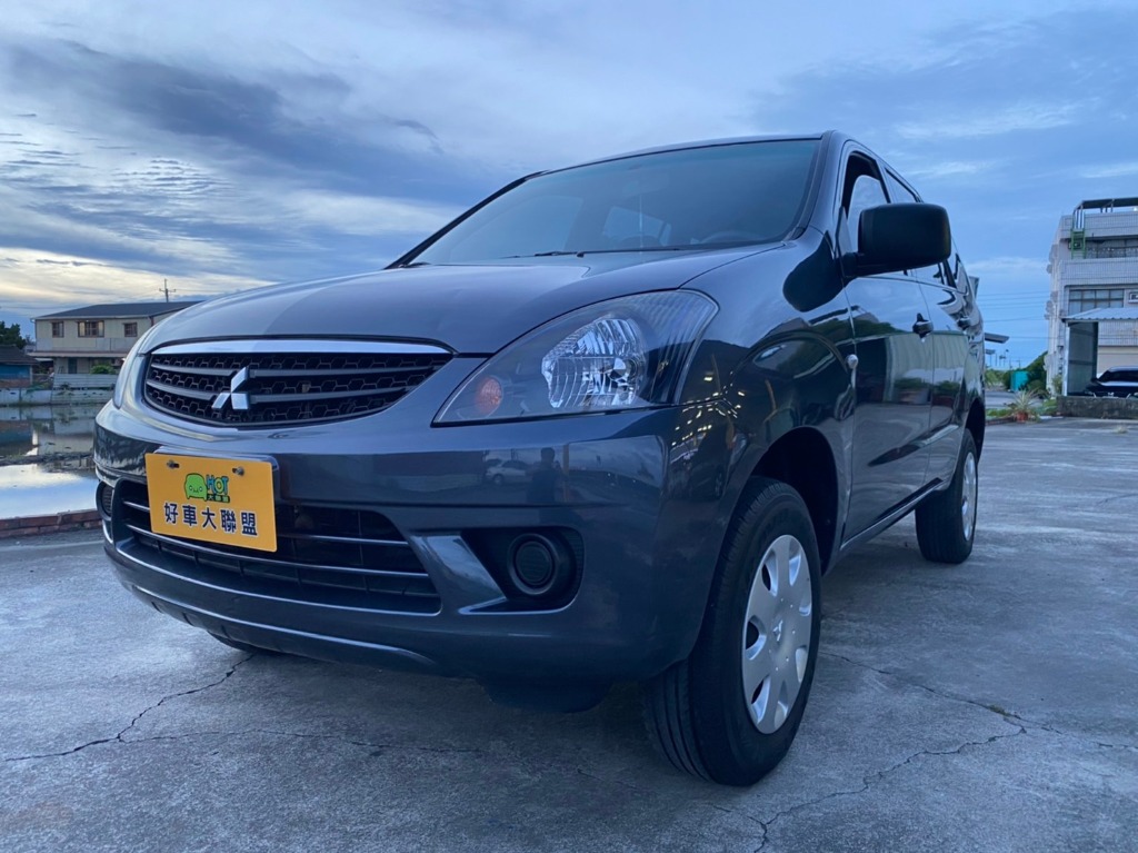 2013 Mitsubishi 三菱 Zinger