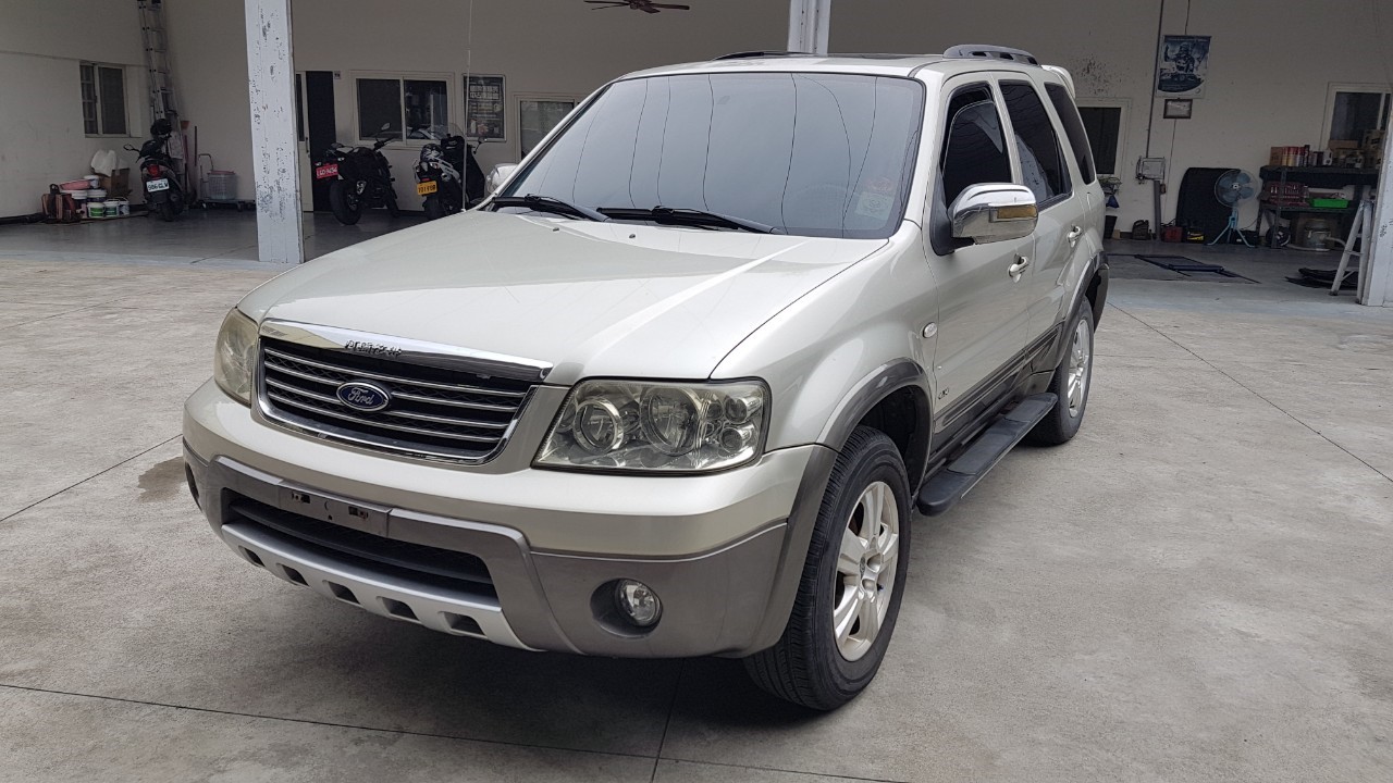 2004 Ford 福特 Escape
