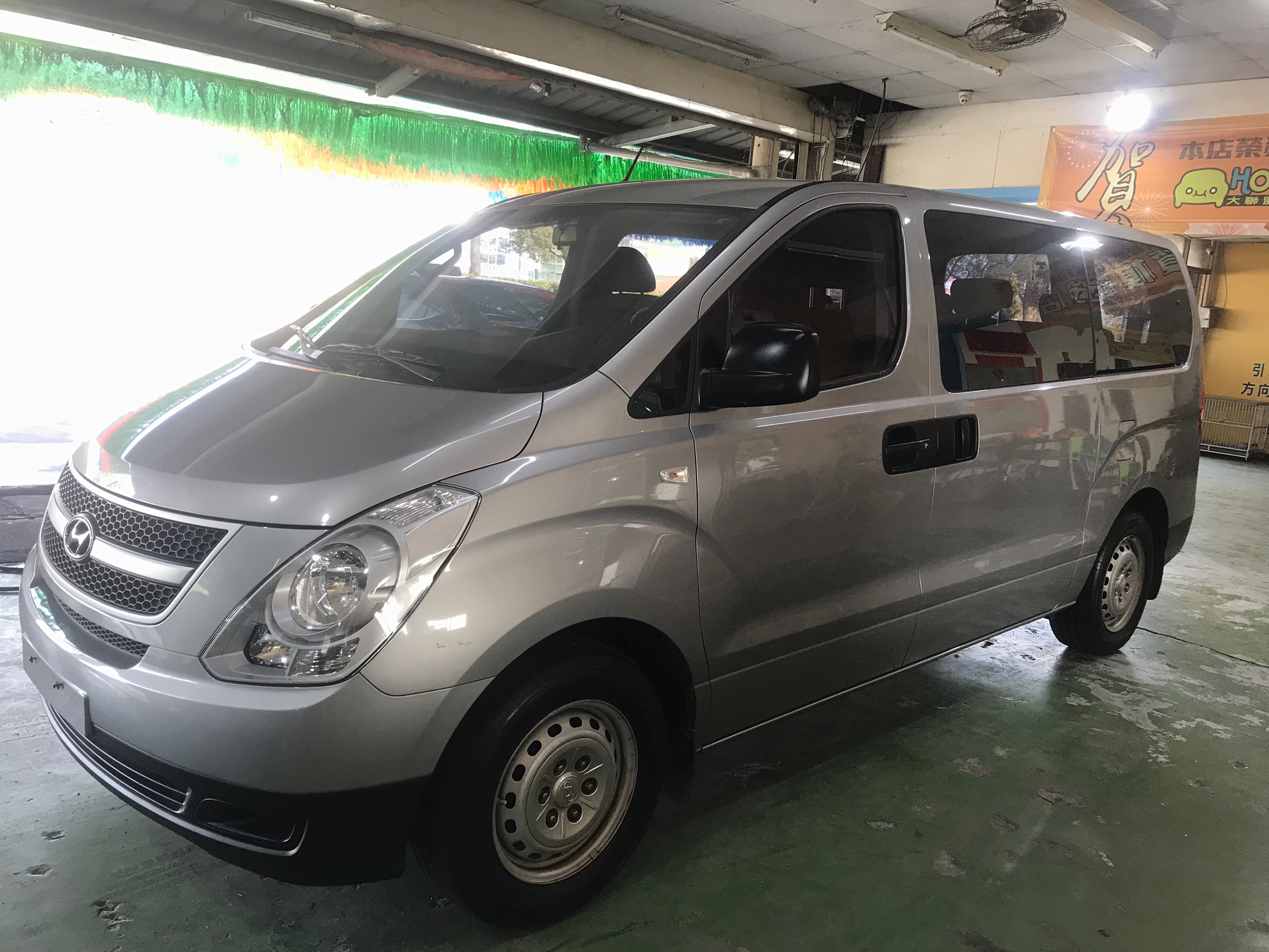 2015 Hyundai 現代 Grand starex