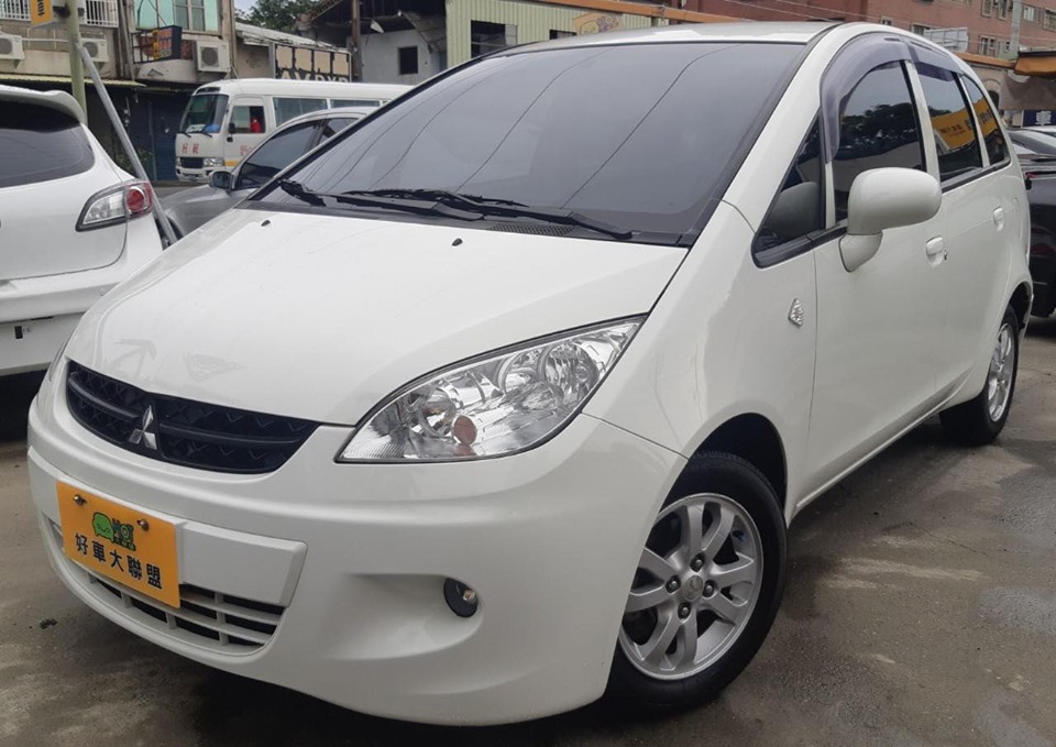 2010 Mitsubishi 三菱 Colt plus