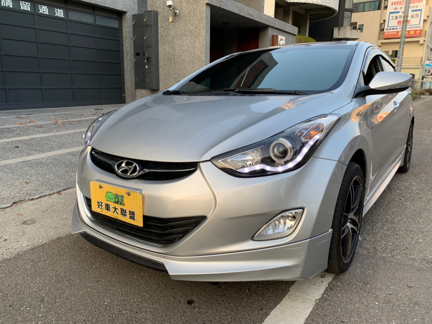 2012 Hyundai 現代 Elantra
