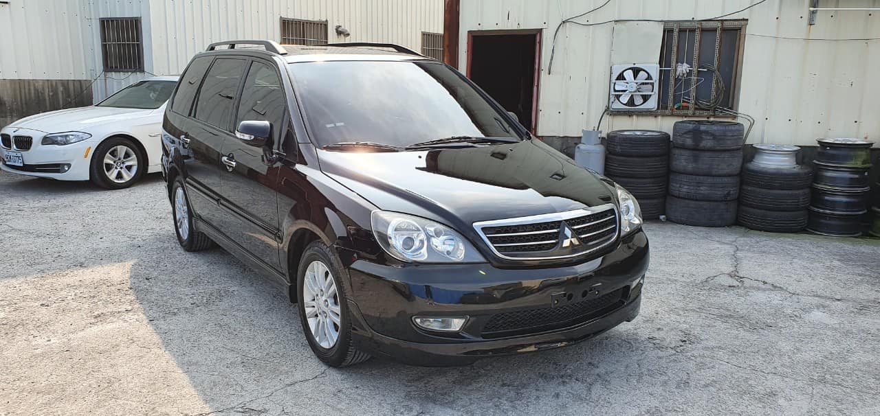2010 Mitsubishi 三菱 Savrin
