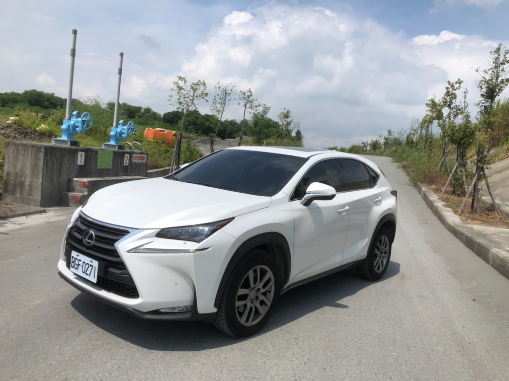18 Lexus Nx 0豪華版 中古車 Yahoo奇摩汽車機車