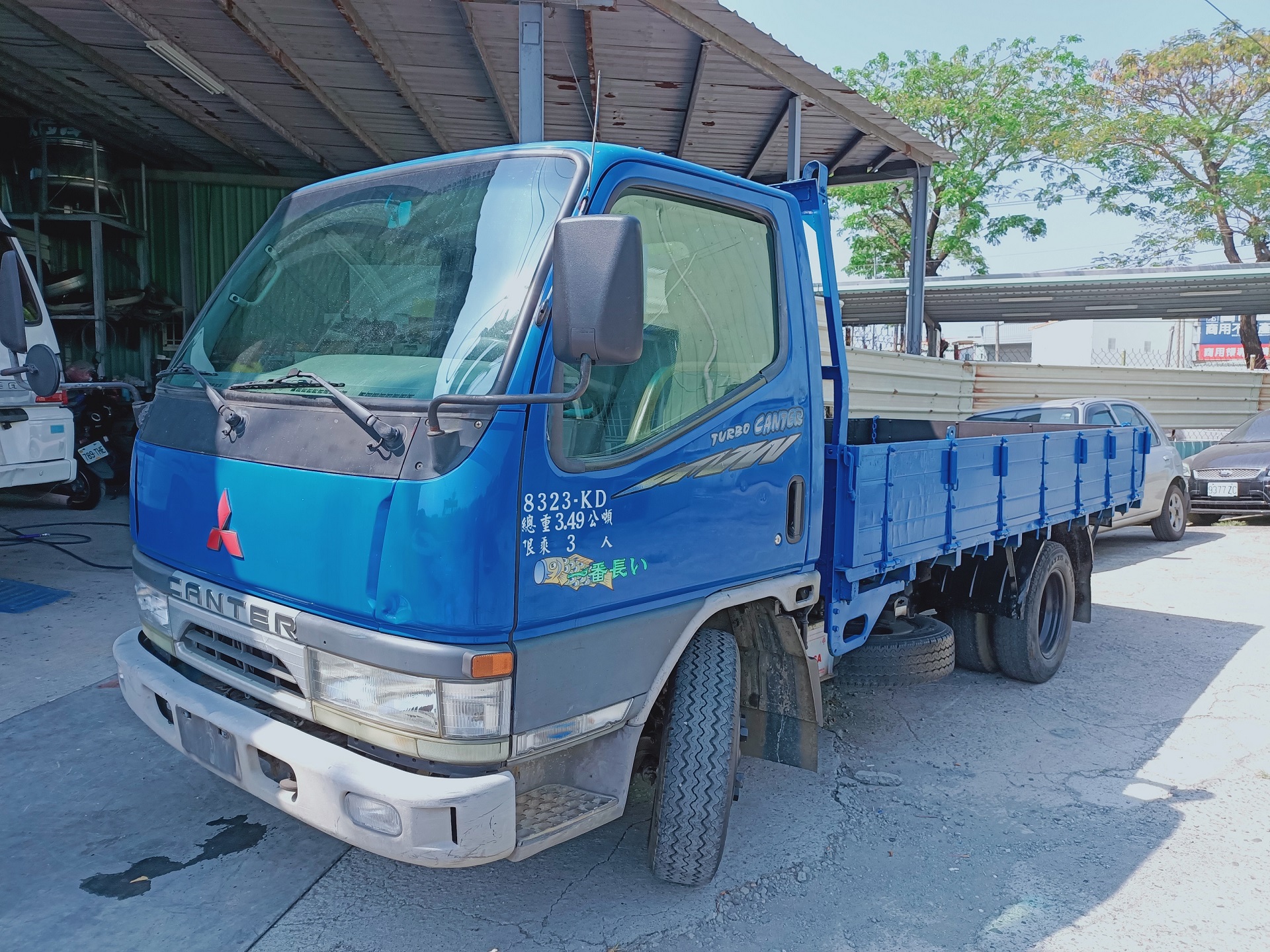 2005 Mitsubishi 三菱 商用車