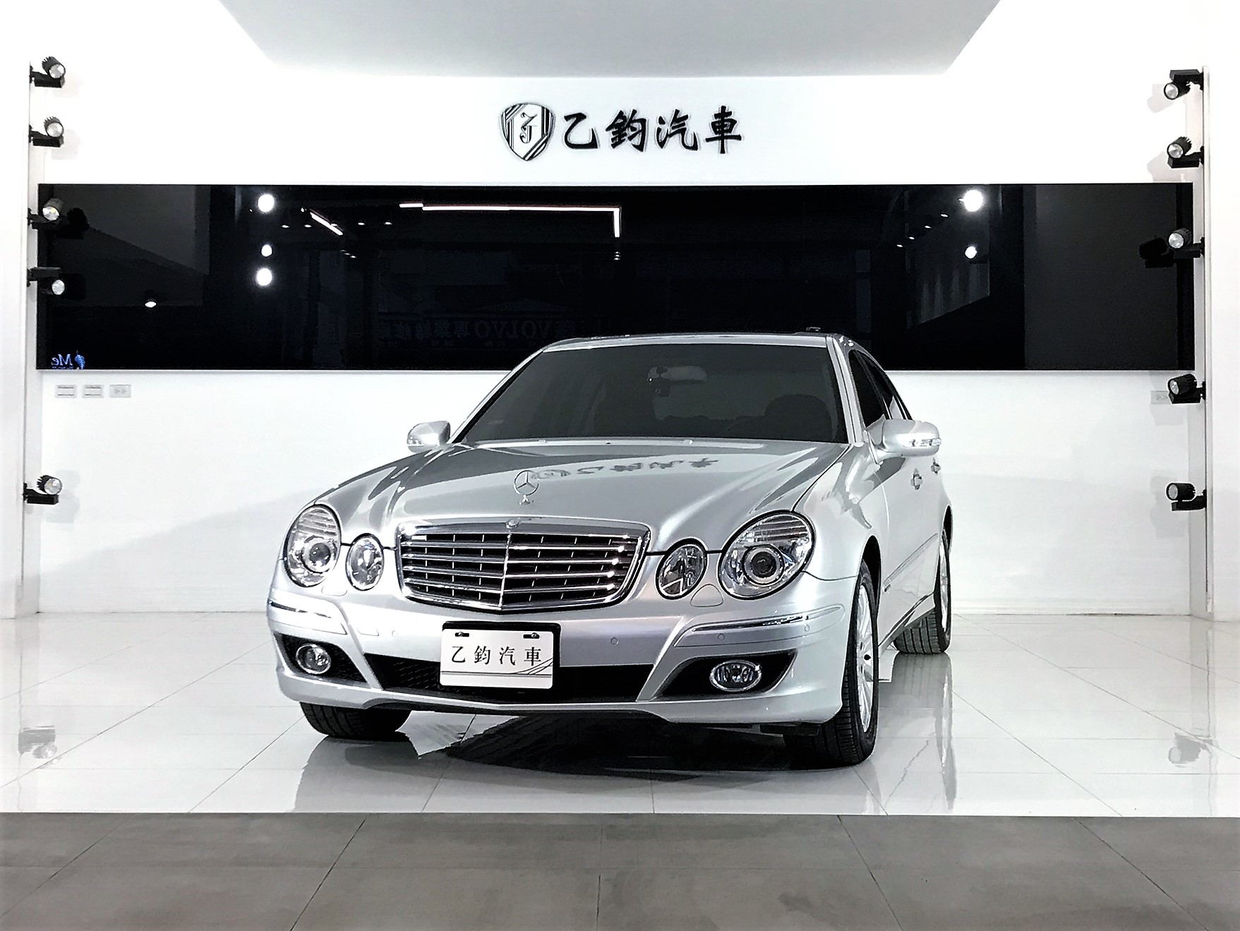 2006 M-benz E-class