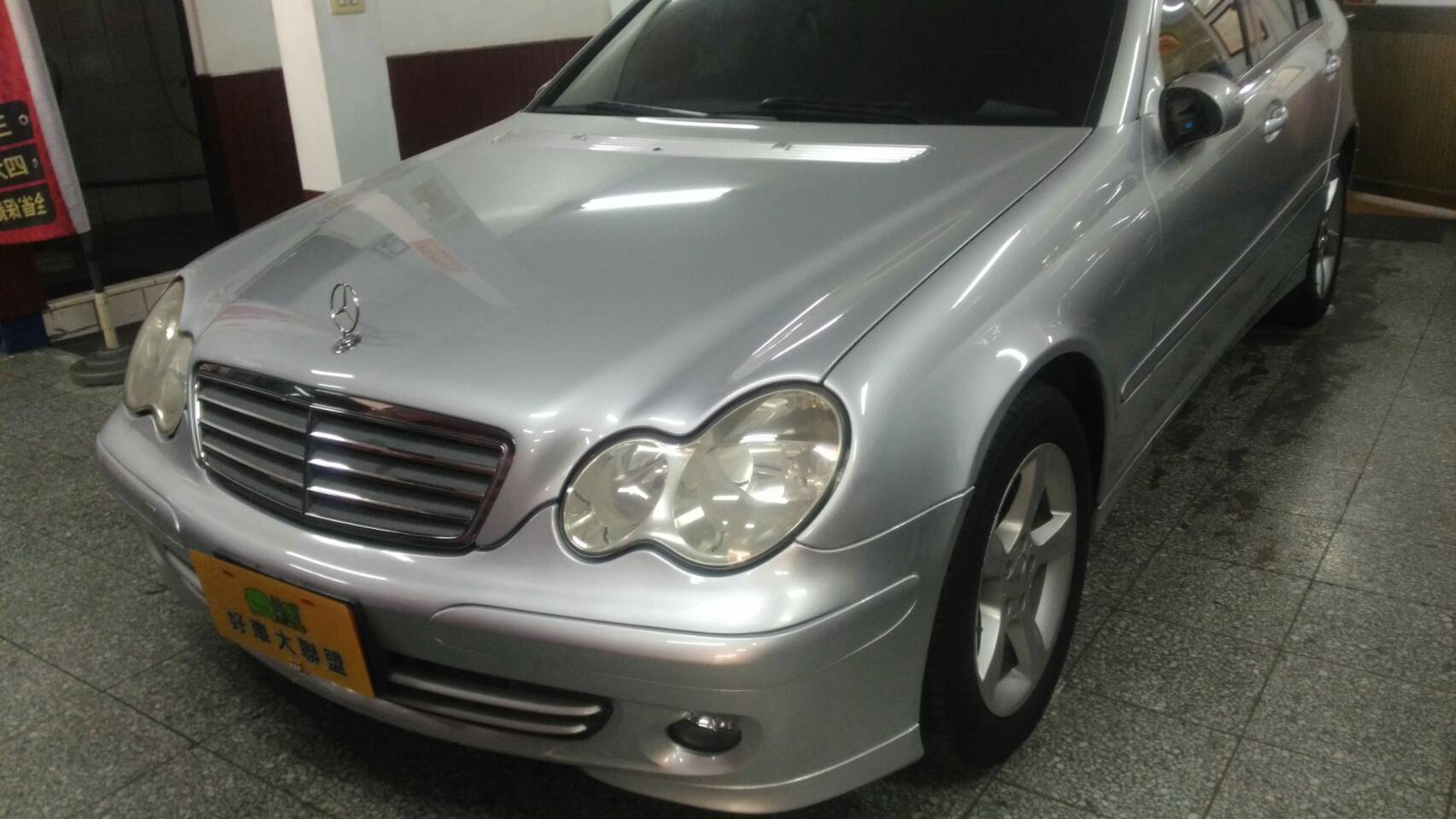 2006 M-benz C-class