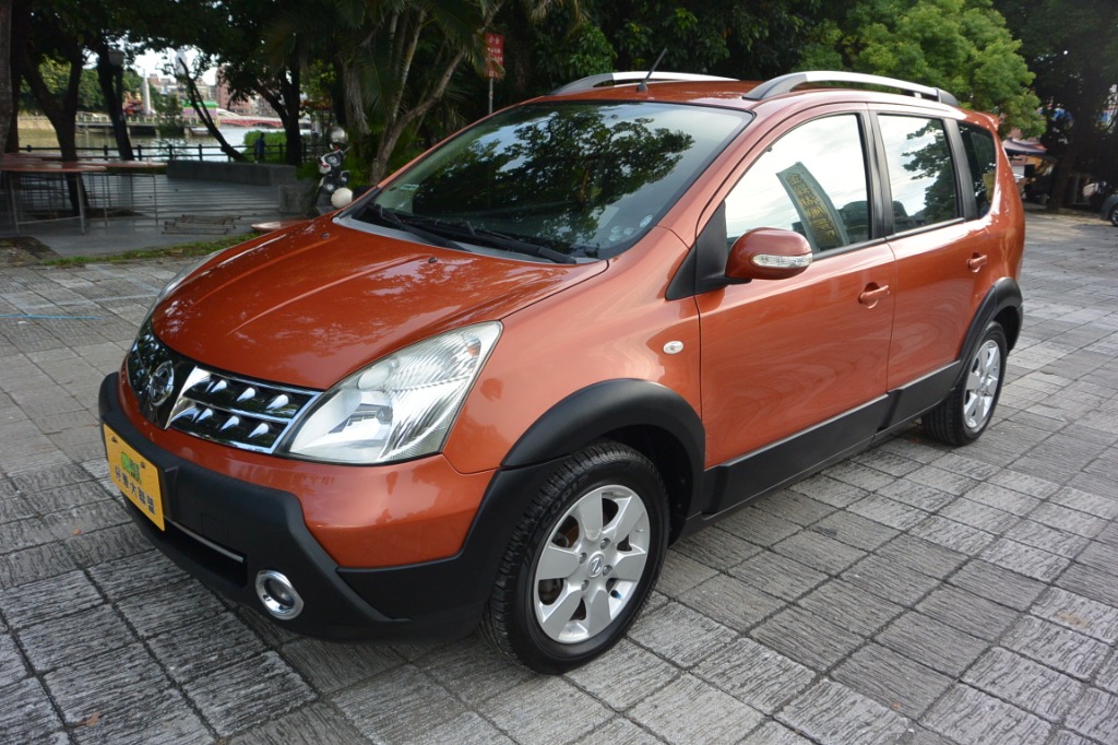 2010 Nissan 日產 Livina