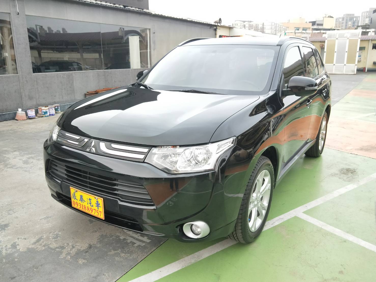 2016 Mitsubishi 三菱 Outlander