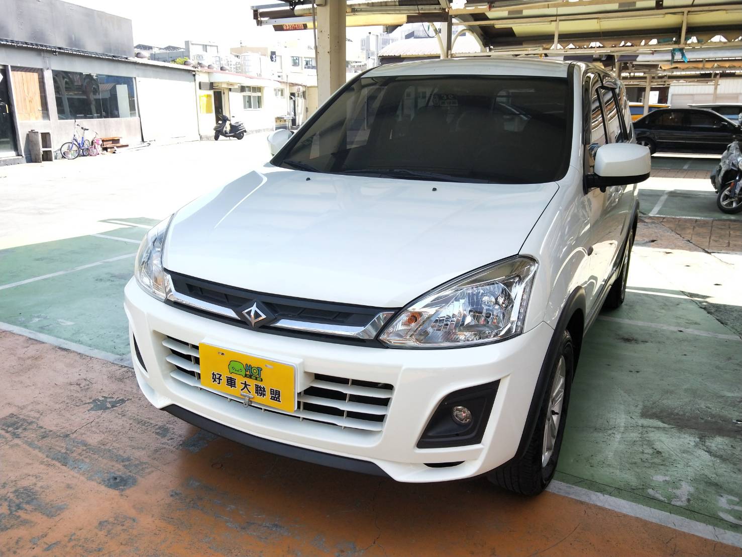 2017 Mitsubishi 三菱 Zinger