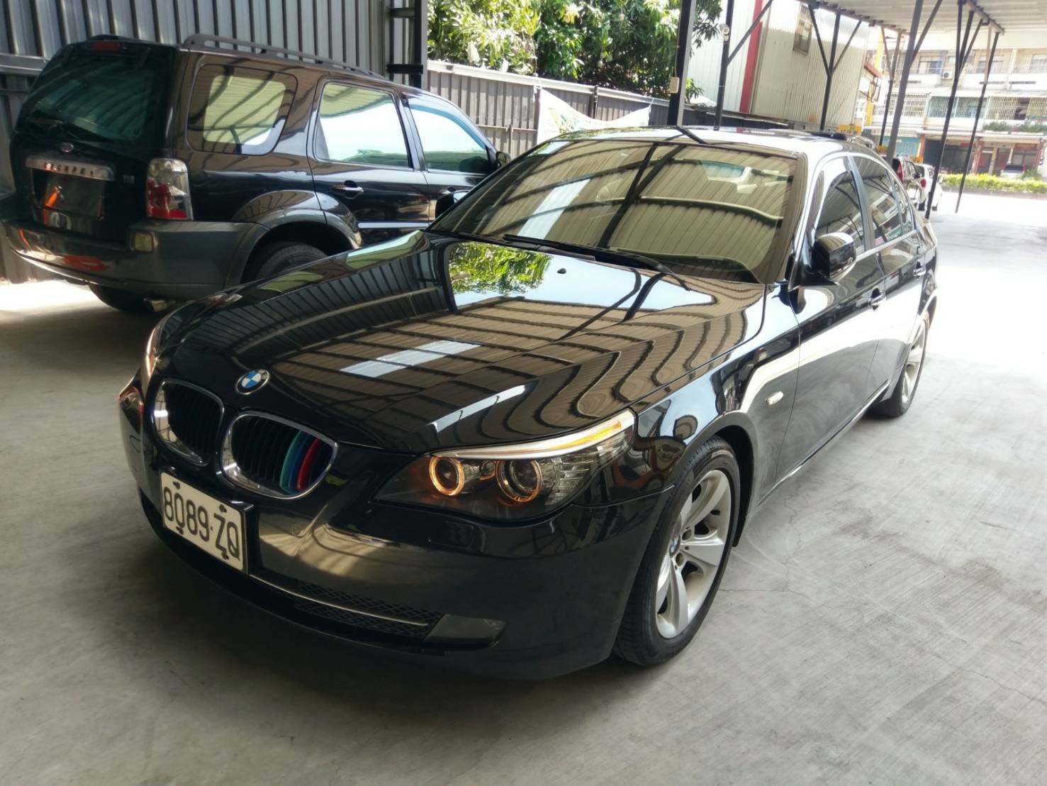 2009 Bmw 5-series sedan