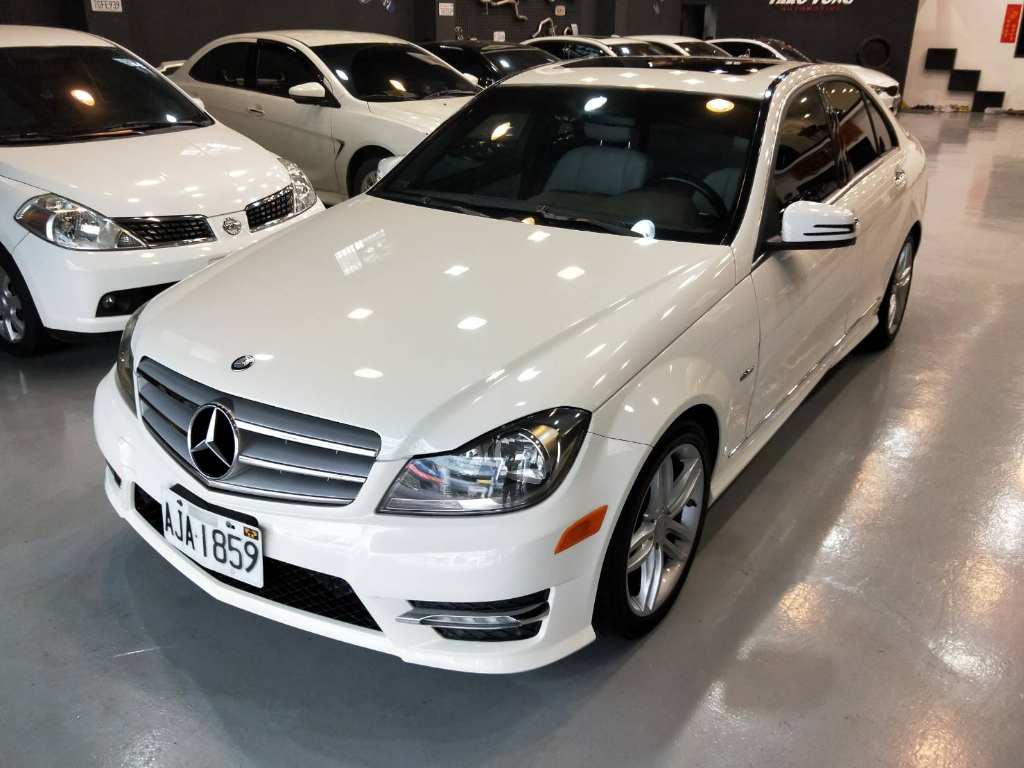 2011 M-Benz 賓士 C-class