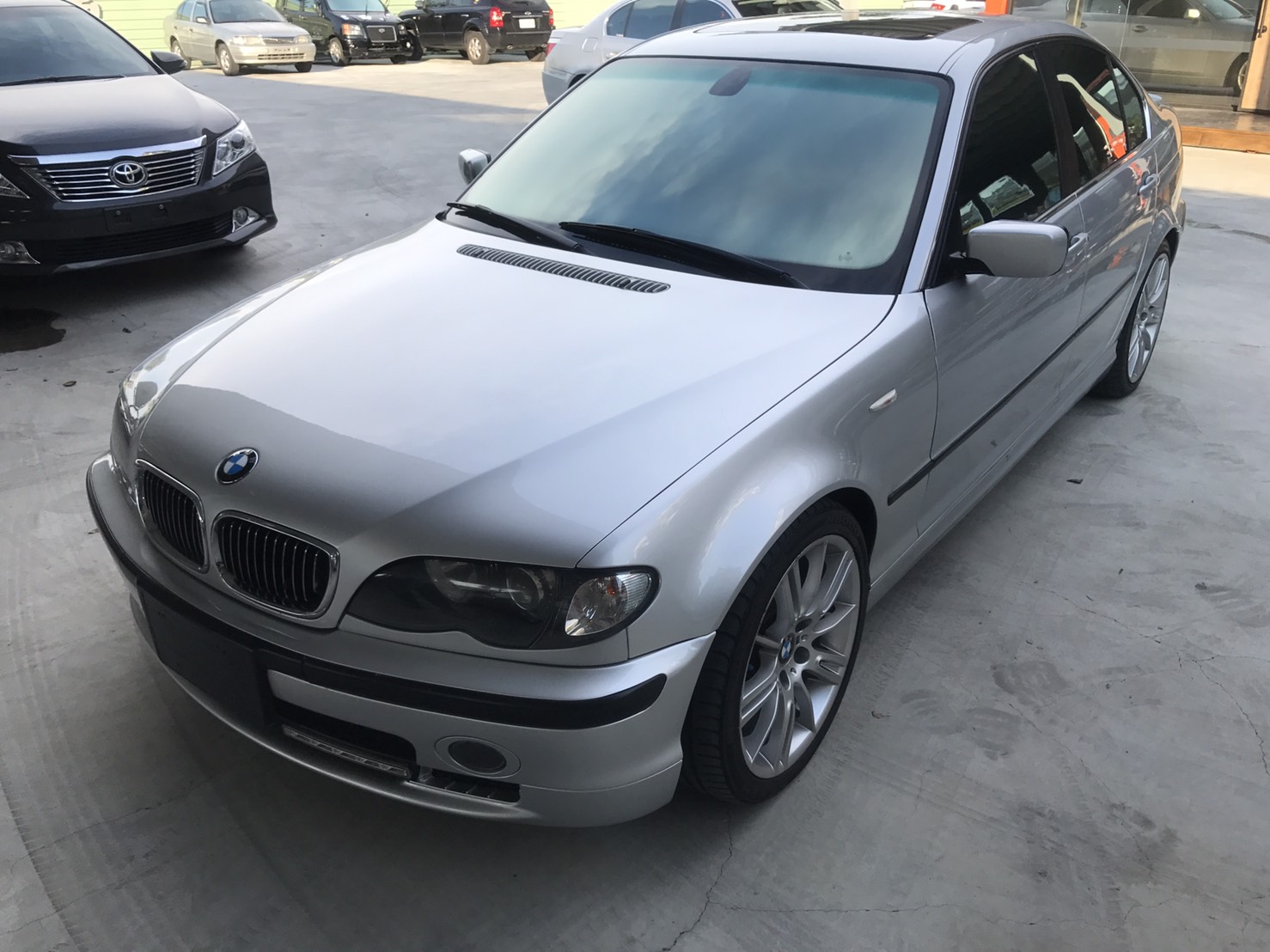 2003 Bmw 3-series sedan
