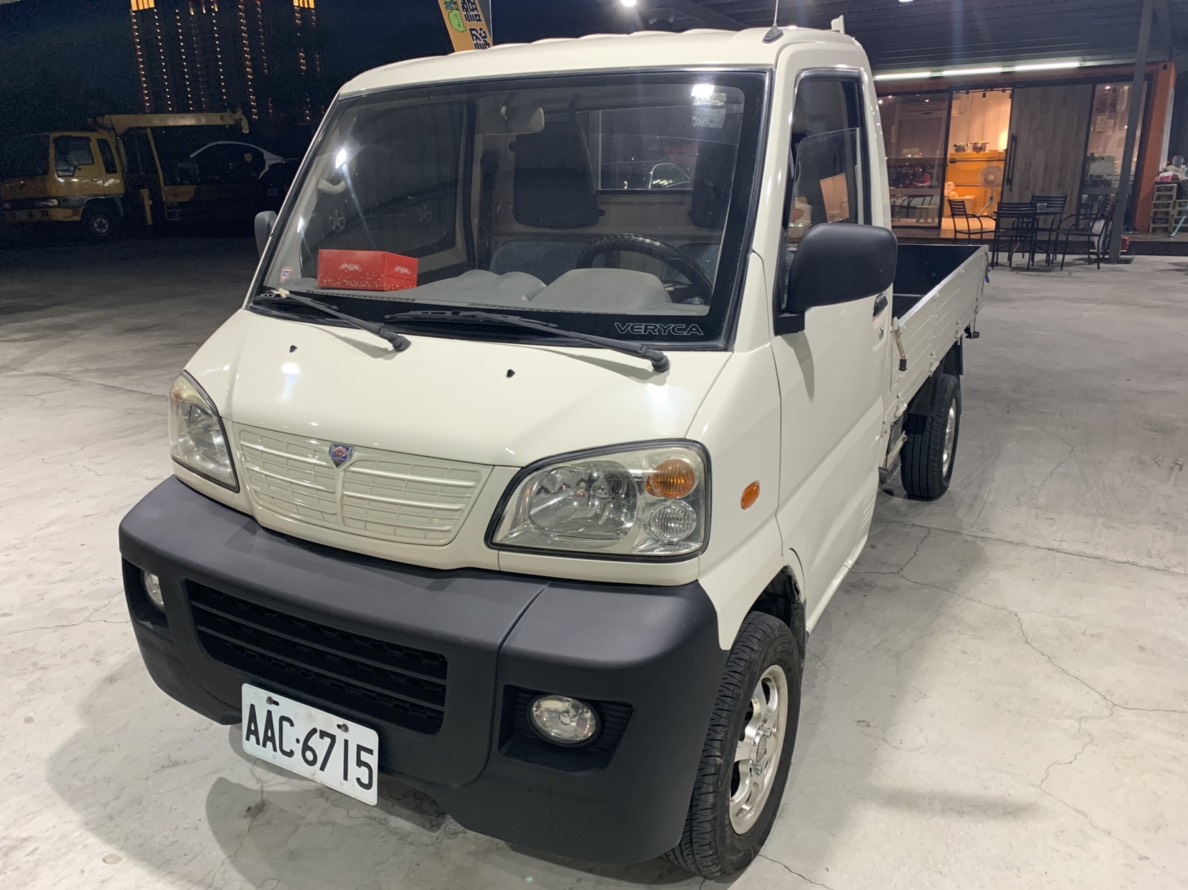 2010 Mitsubishi 商用車
