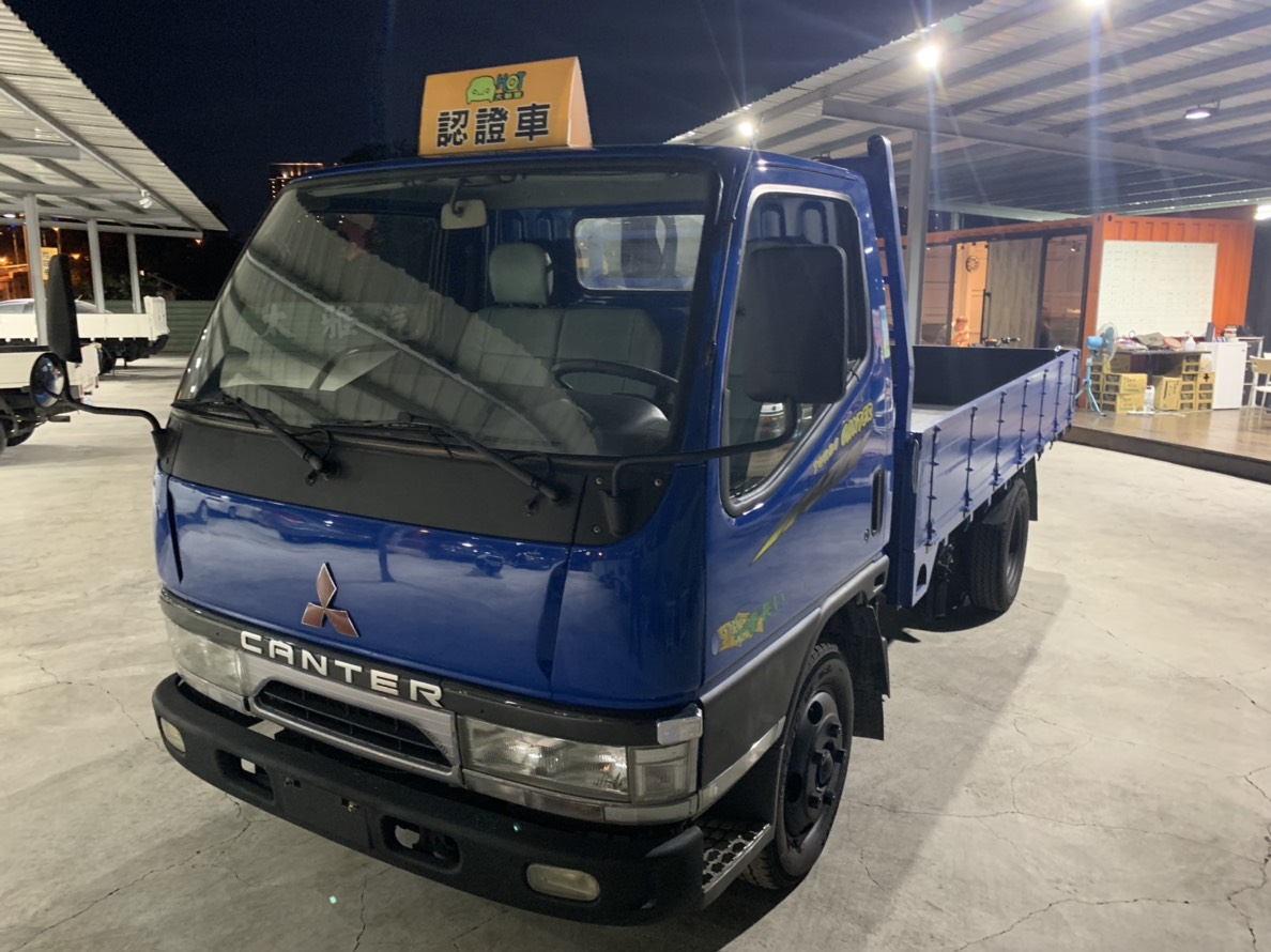 2005 Mitsubishi 商用車