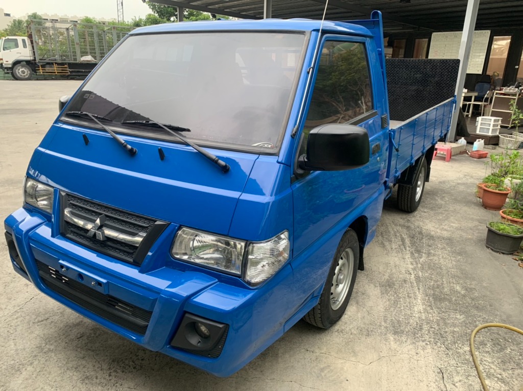 2016 Mitsubishi 三菱 商用車